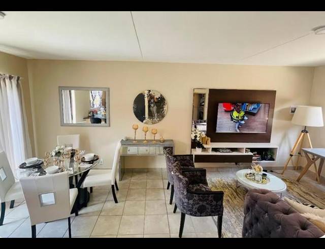 3 BEDROOM TOWNHOUSE FOR SALE IN KOSMOSDAL